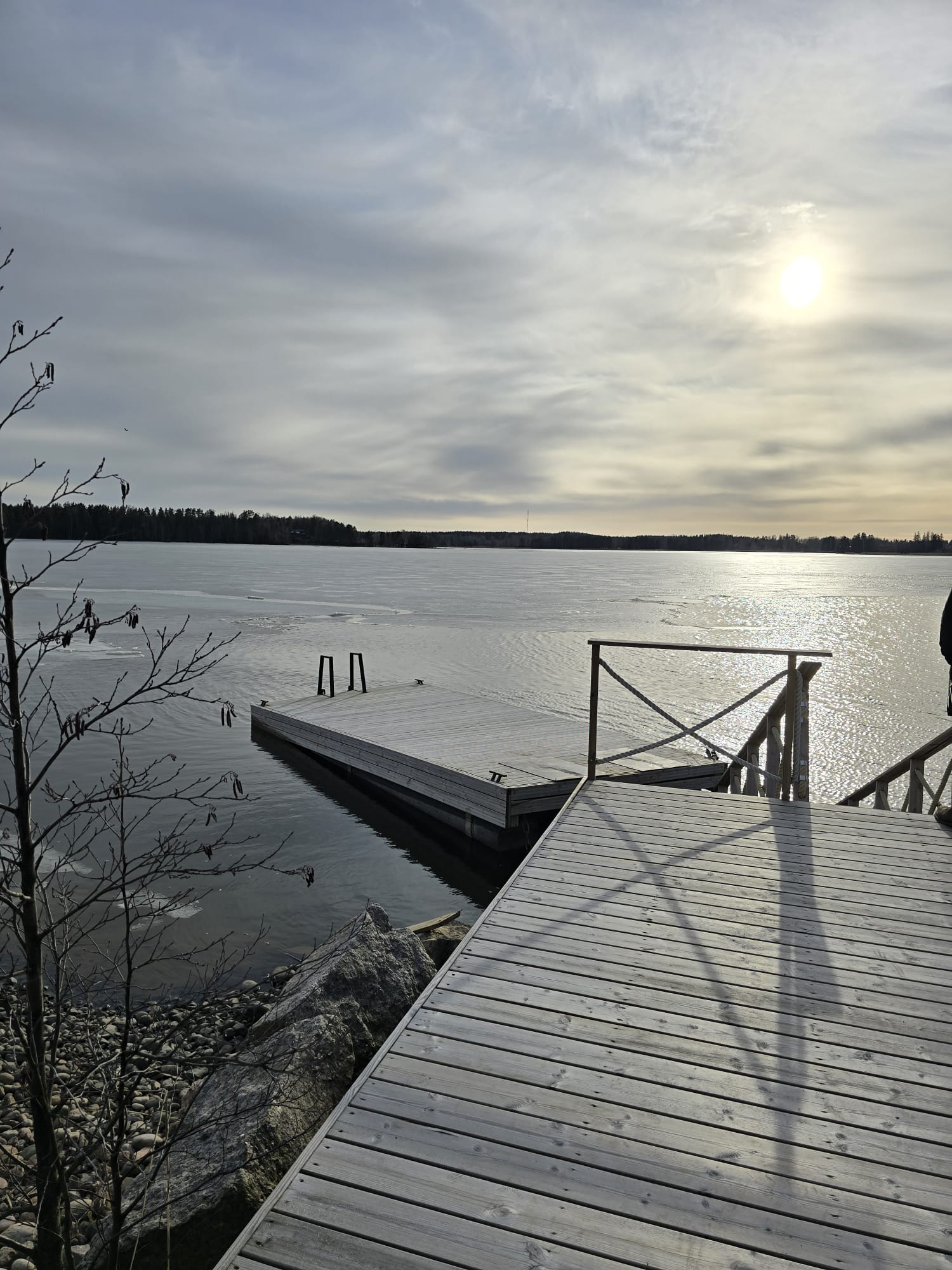 Rakennustyö rantakohteessa